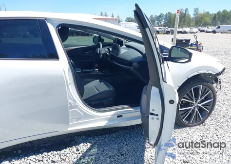 2024 Toyota Prius Limited Awd-E из США, поврежденный, VIN JTDADABUXR3007502